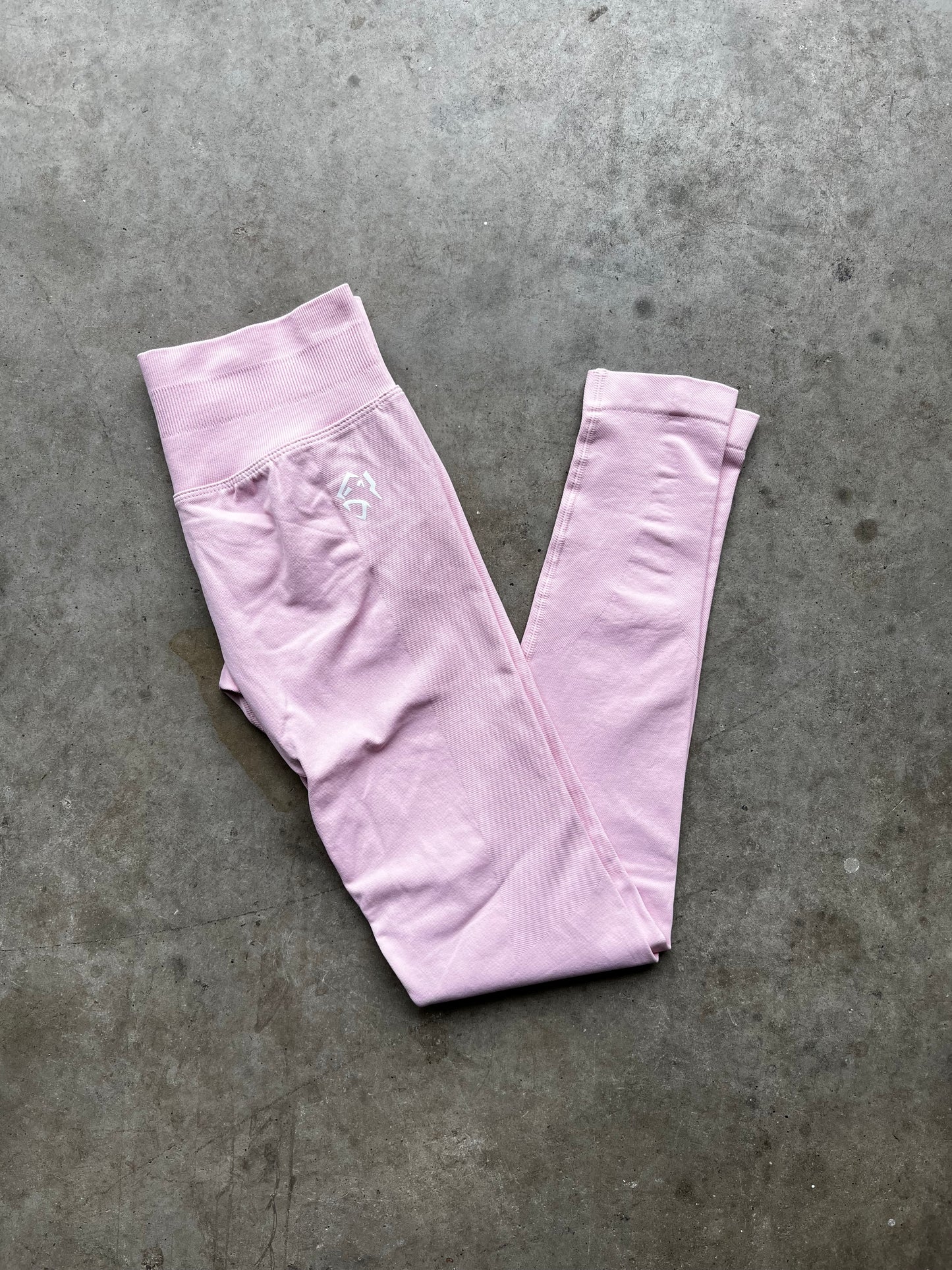 OASIS SEAMLESS SCRUNCH LEGGINGS - GUAVA