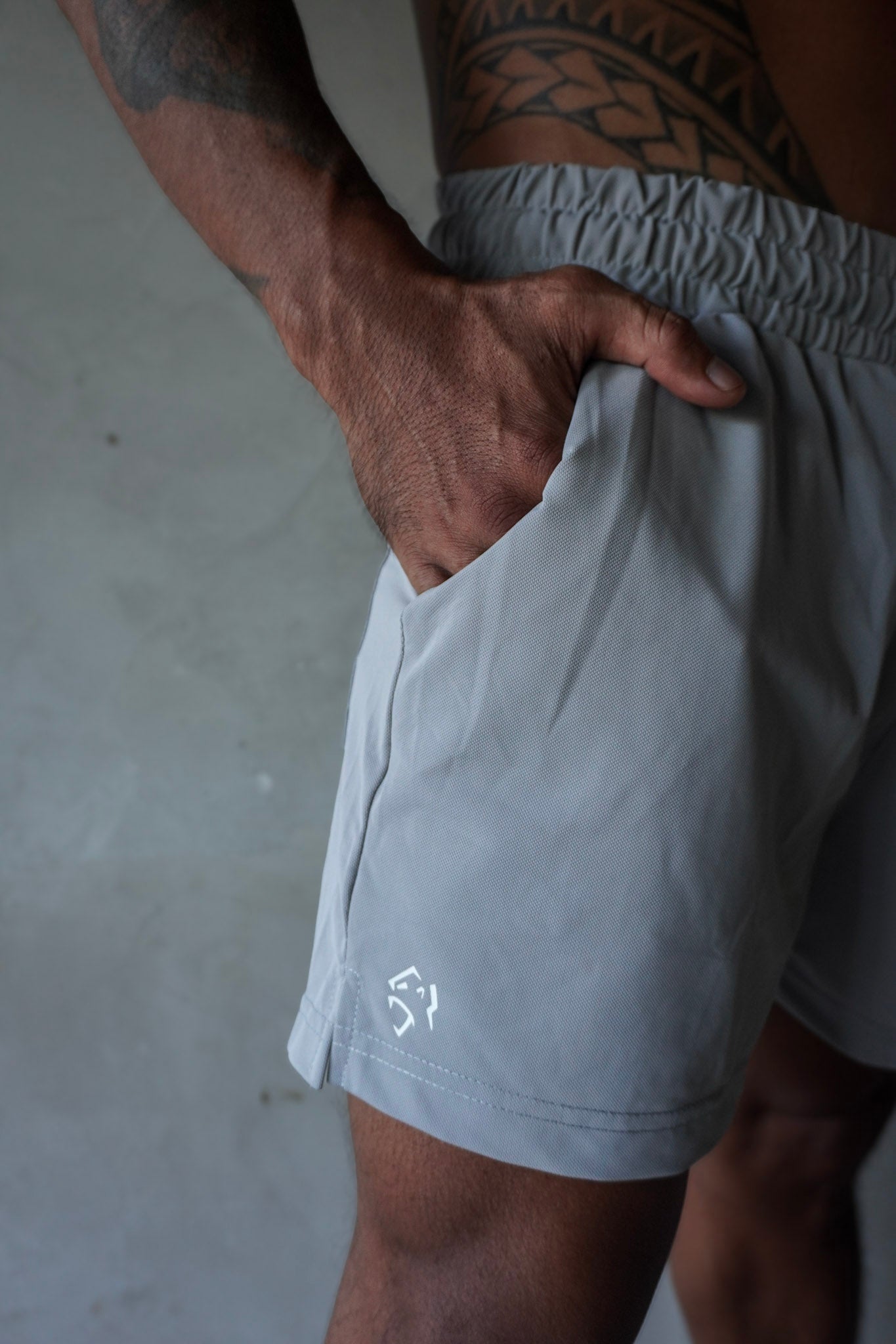 MENS PERFORMANCE SHORTS