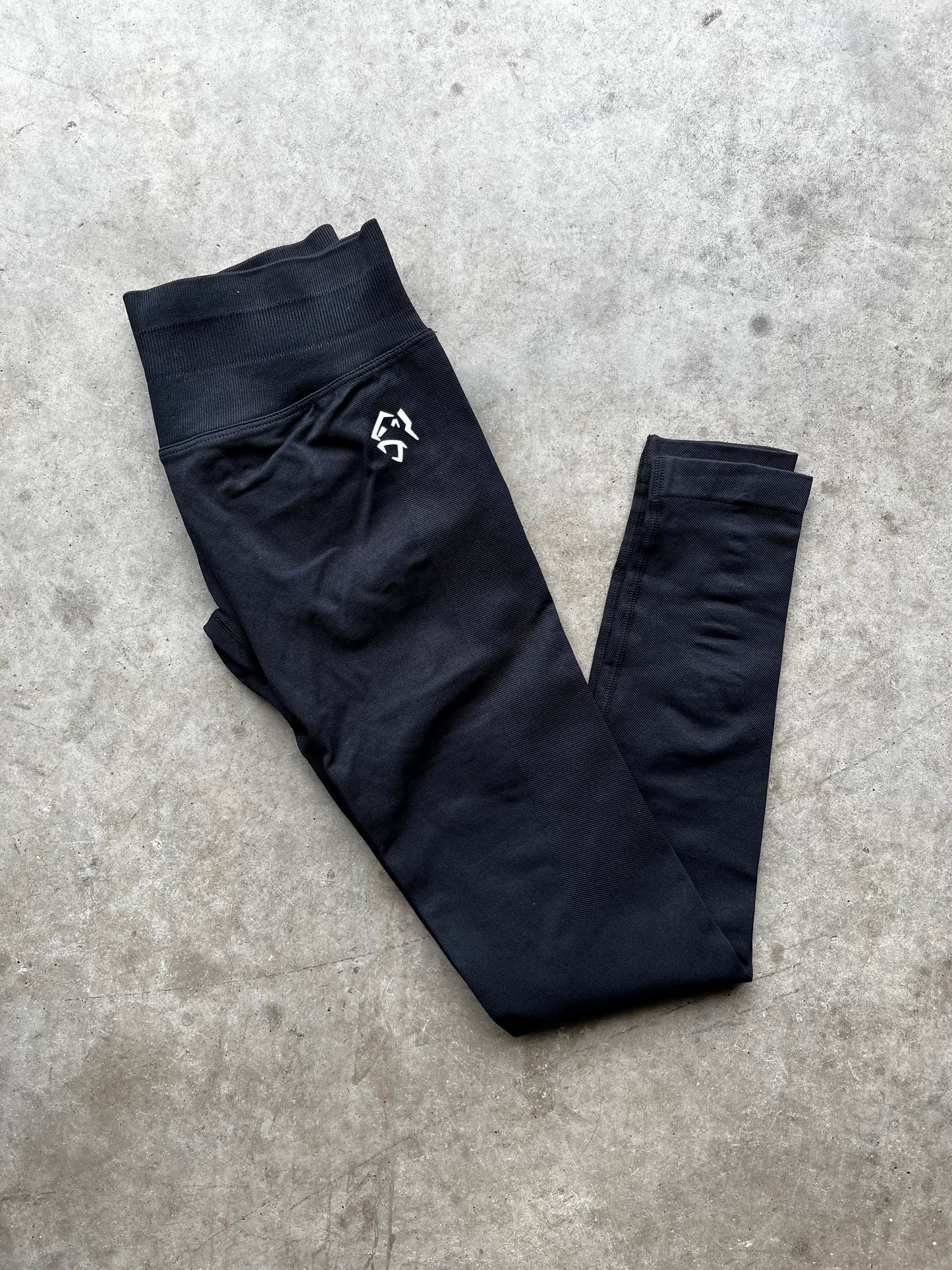 OASIS SEAMLESS SCRUNCH LEGGINGS - BLACK