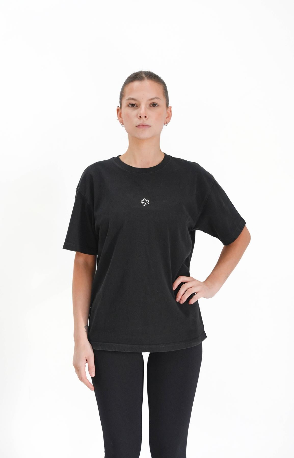 OVERSIZED TEE