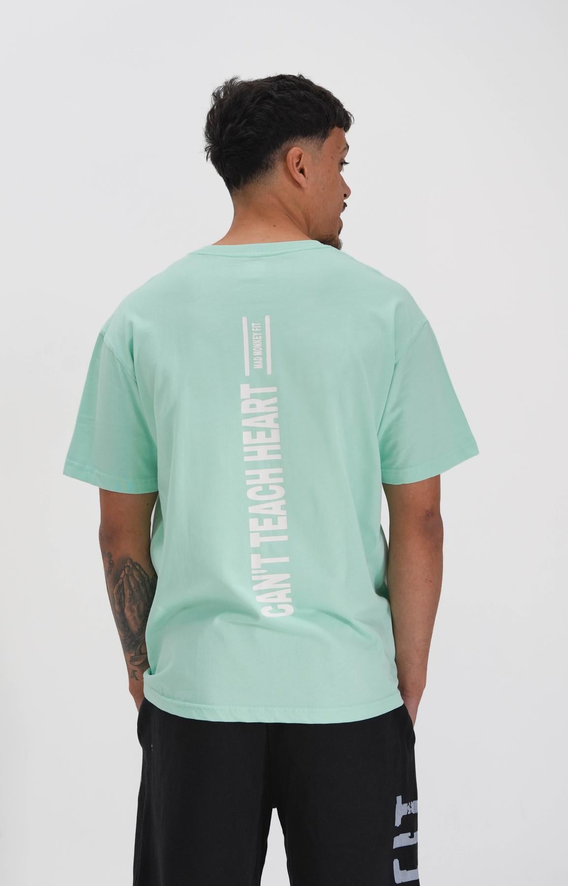 OVERSIZED TEE