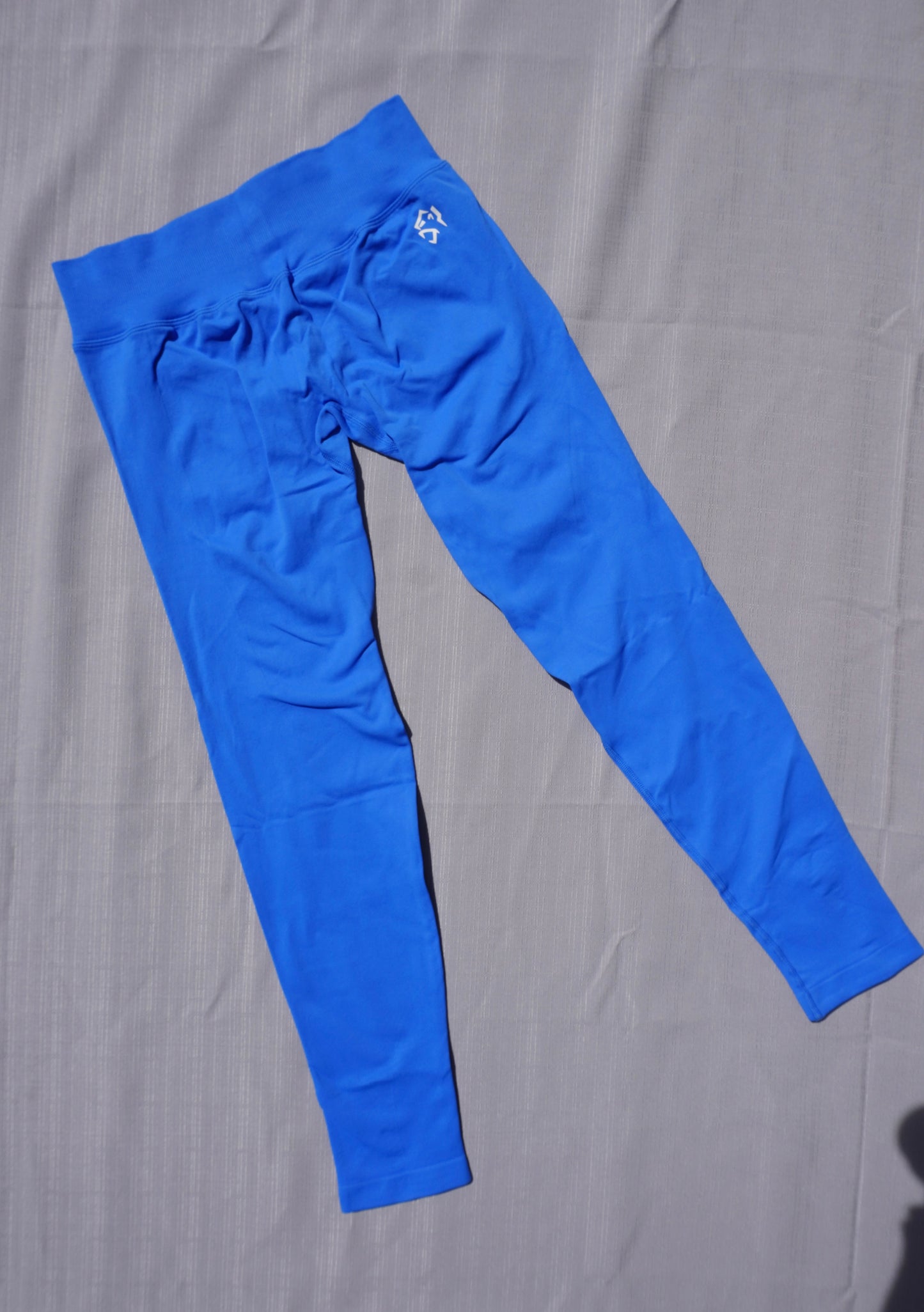 OASIS SEAMLESS SCRUNCH LEGGINGS - ELECTRIC BLUE