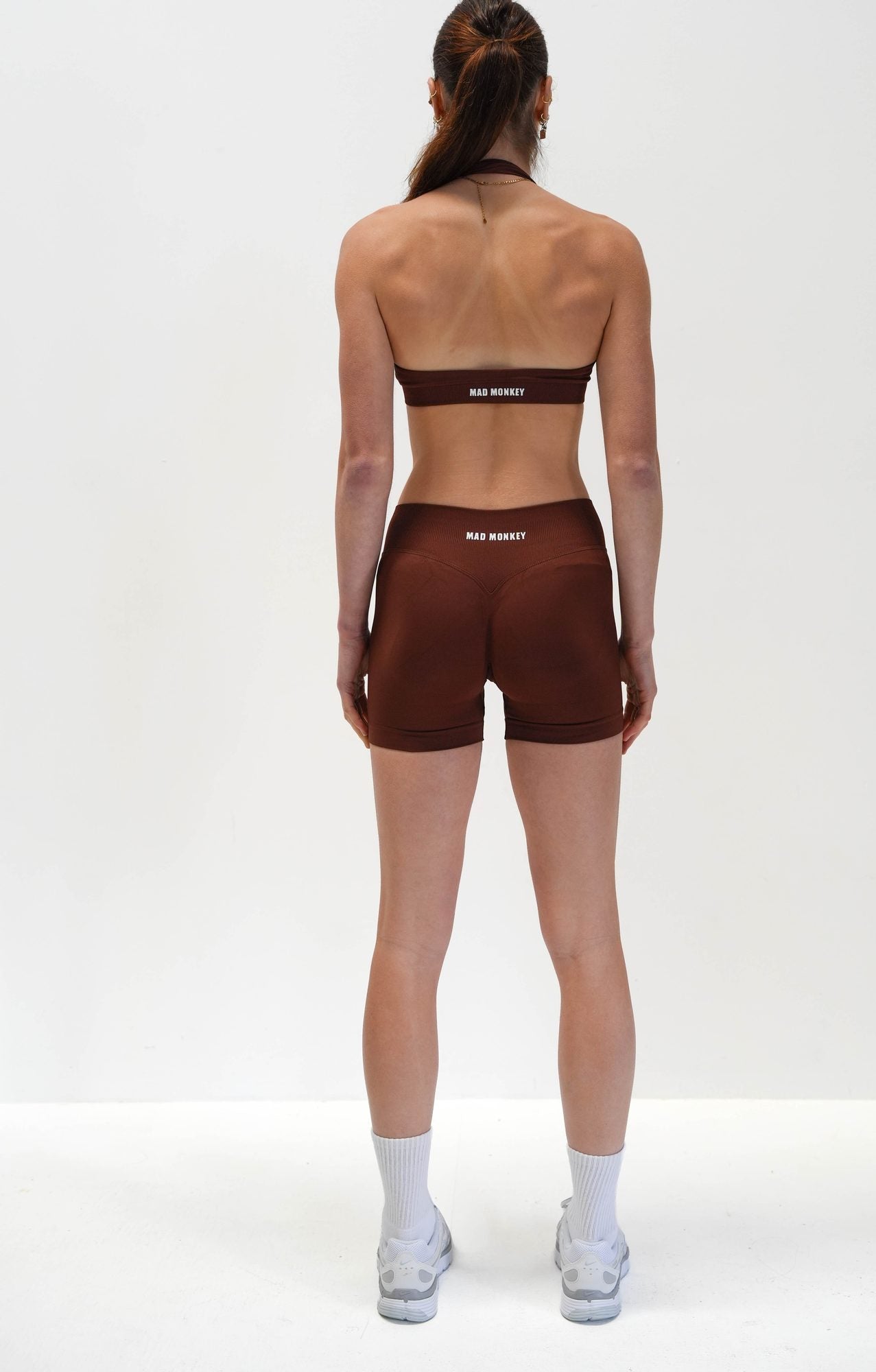 OASIS SEAMLESS SCRUNCH SHORTS - MOCHA