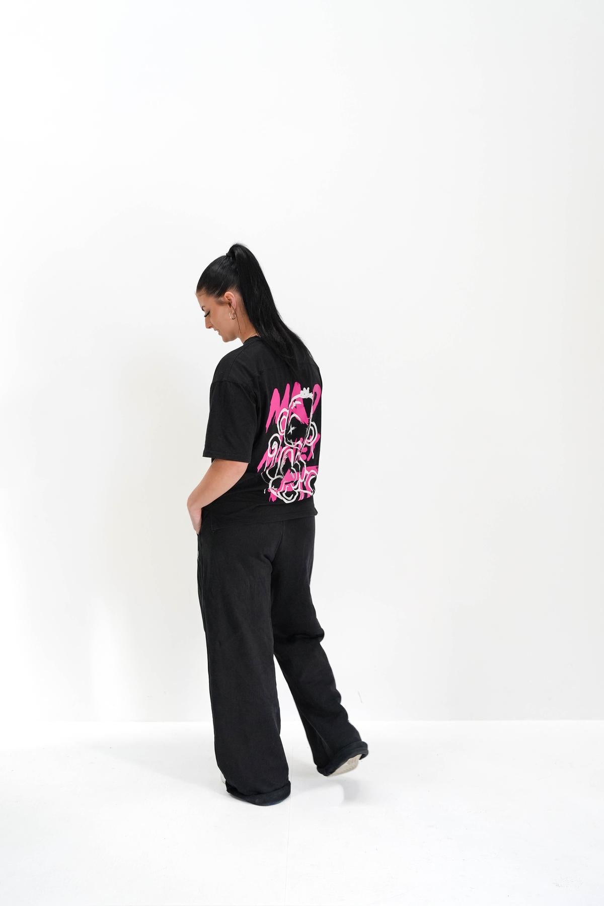OVERSIZED GRAPHIC TEE