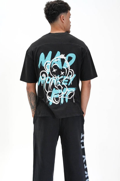 OVERSIZED GRAPHIC TEE