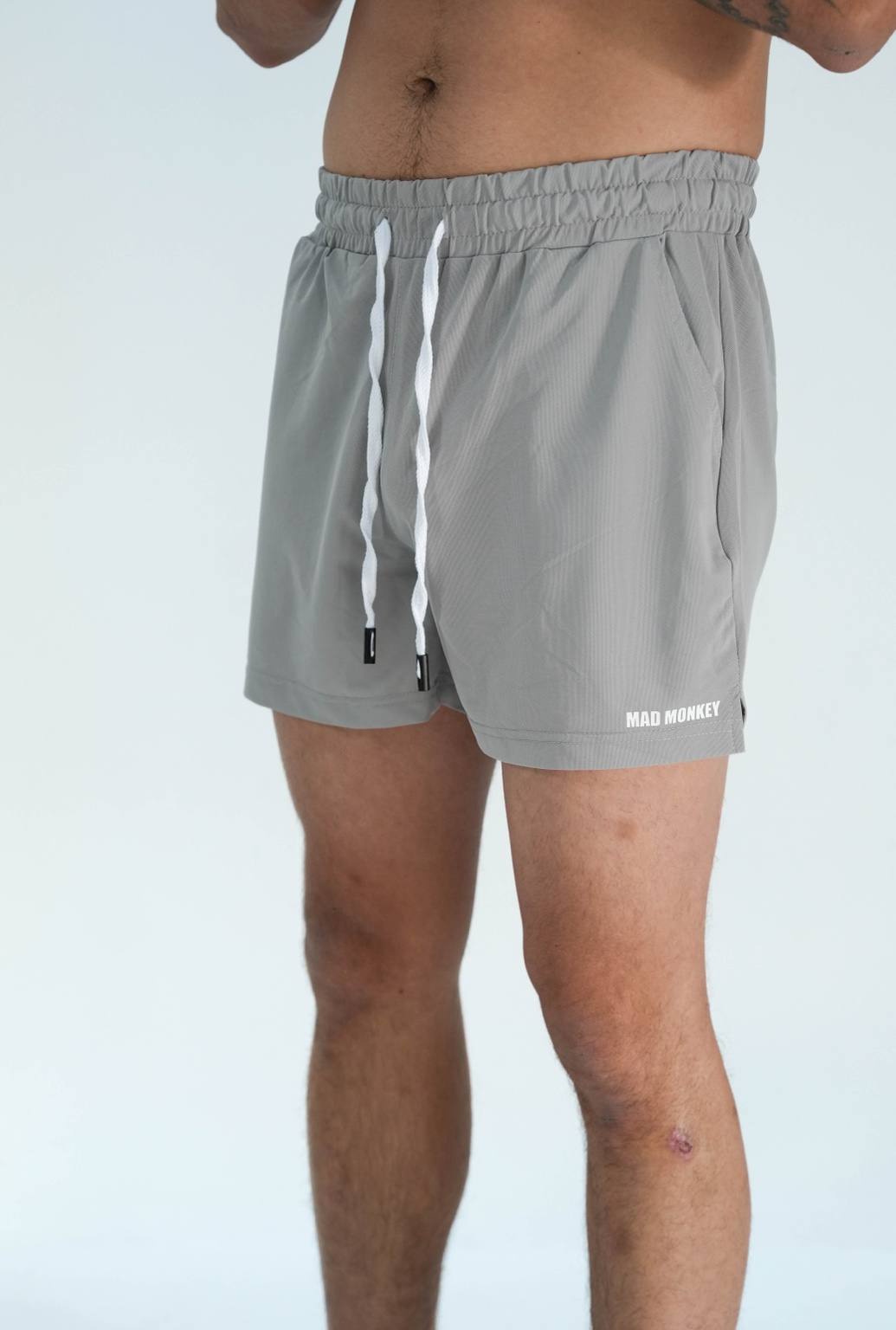 MENS PERFORMANCE SHORTS - GREY