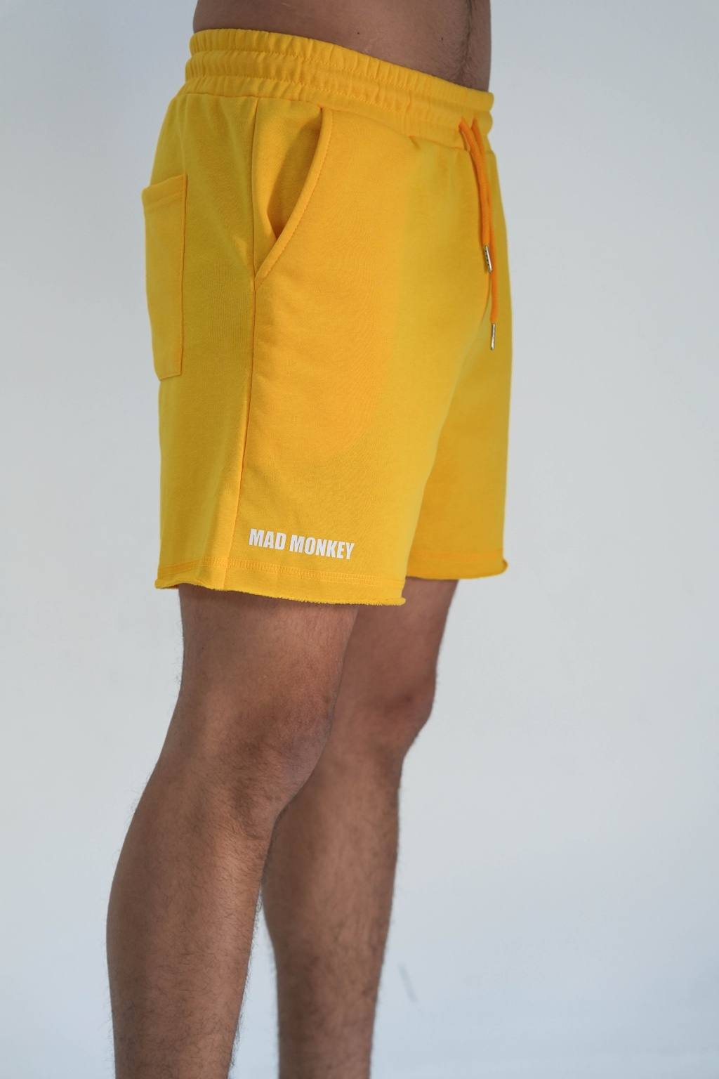 MEN'S GYM SHORTS - YELLOW